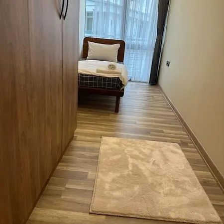 106-large Apartment